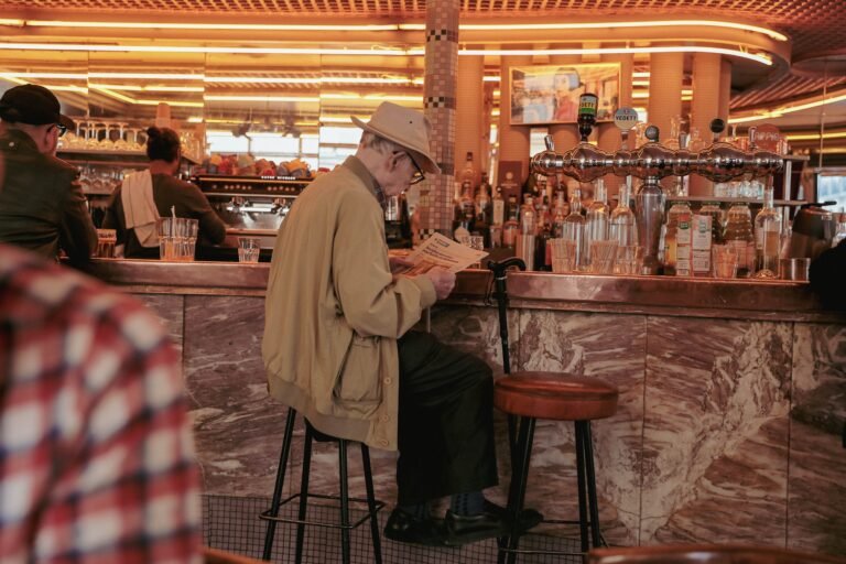 Les bars-tabac de Saint-Chély-d&rsquo;Apcher (48200) : Drugstore, Le Commerce et Le Drop