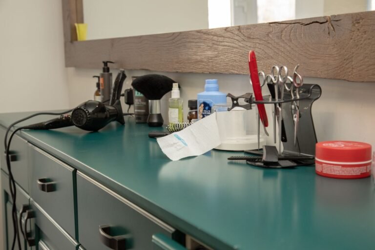 Coiffeur à Saint-Chély-d&rsquo;Apcher (48200) : trouver le bon salon et un rendez-vous rapide